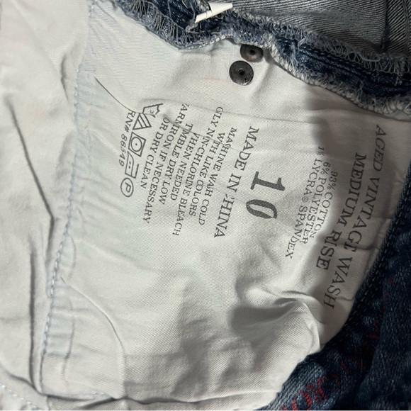 Stylish Aged Faded Washed Straight Leg Short Tommy Bahama Denim Jeans Size 10 - Picture 5 of 6